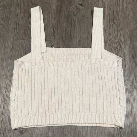 Hollister Cream Cable Knit Sweater Tank - Picture 3 of 6
